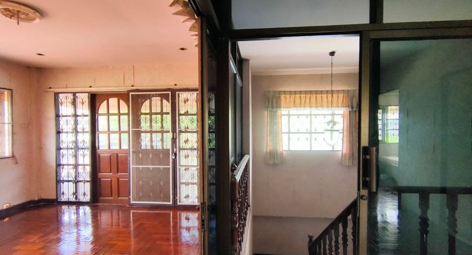 For sale studio house in Khlong Sam Wa, Bangkok