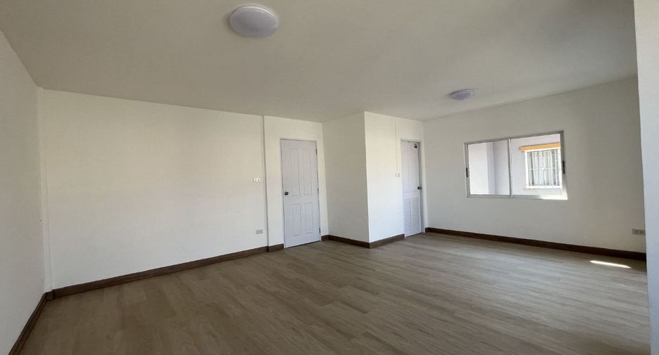 For sale studio house in Bang Khen, Bangkok