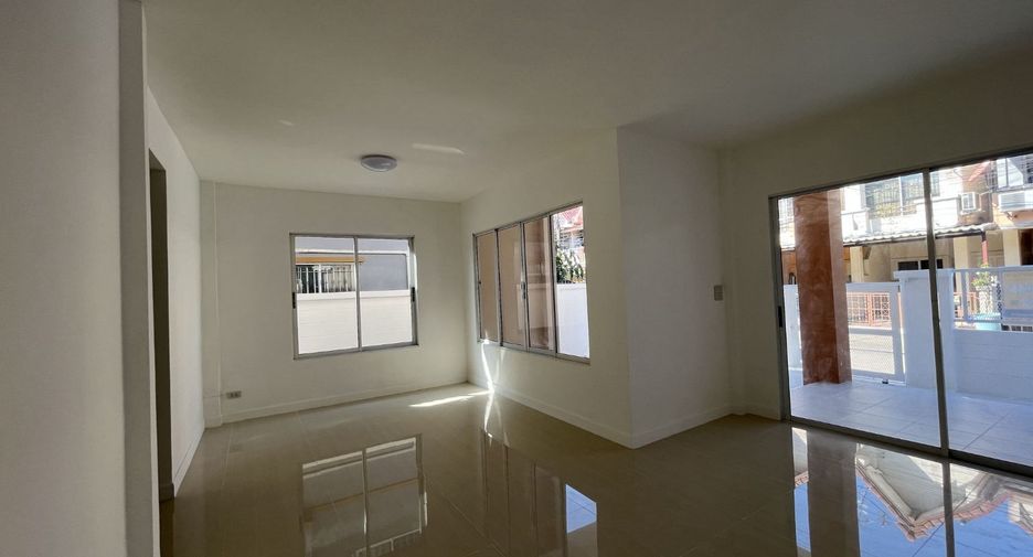 For sale studio house in Bang Khen, Bangkok