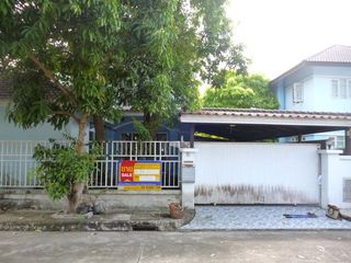 Haus zum Kauf mit Studio in Nong Chok, Bangkok