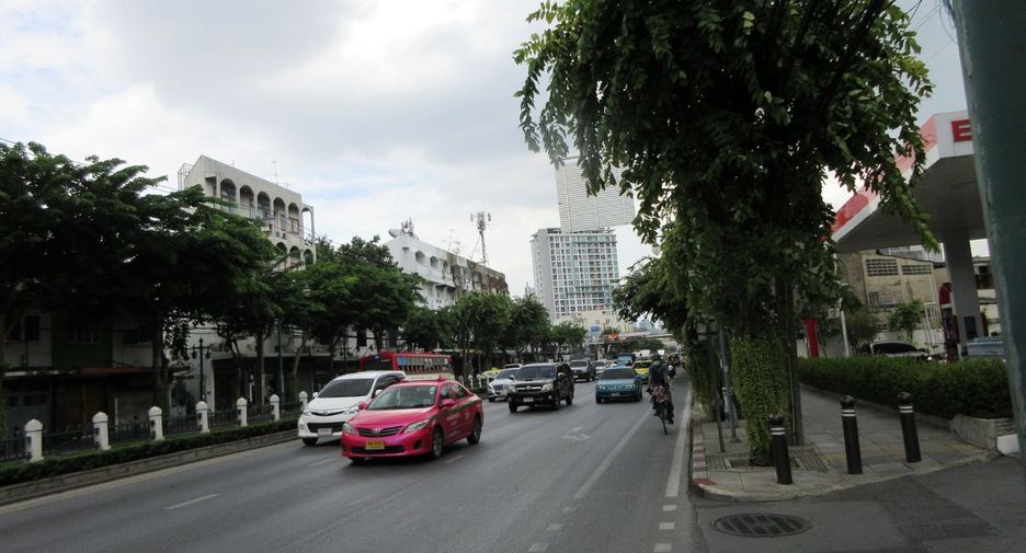 For sale studio condo in Thon Buri, Bangkok