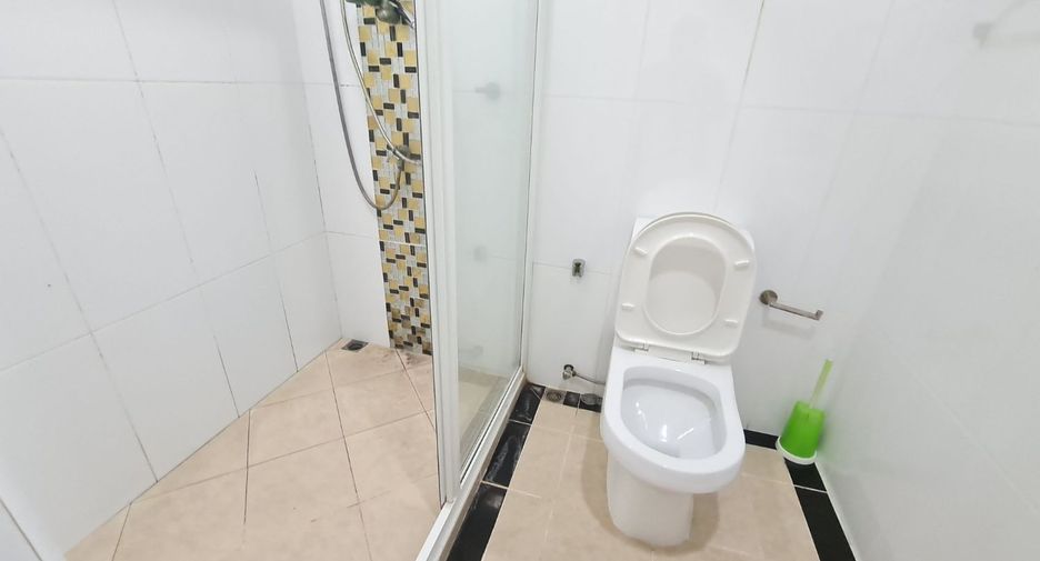For sale studio condo in Huai Khwang, Bangkok