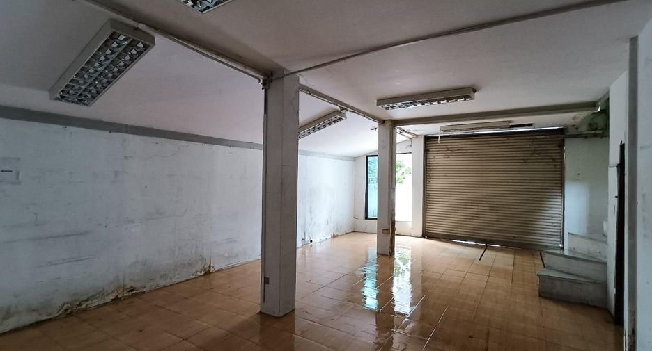 出售 公寓 独立屋 在 Nong Chok, 曼谷