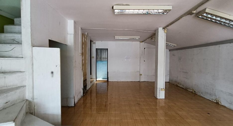 出售 公寓 独立屋 在 Nong Chok, 曼谷