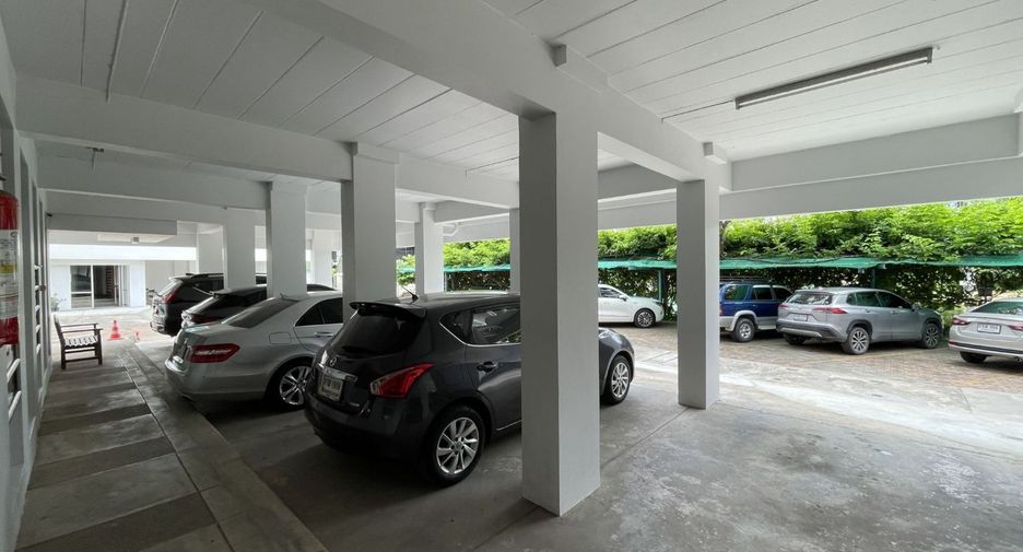 For sale studio condo in Bang Na, Bangkok