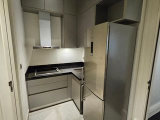 For rent 3 bed condo in Pathum Wan, Bangkok