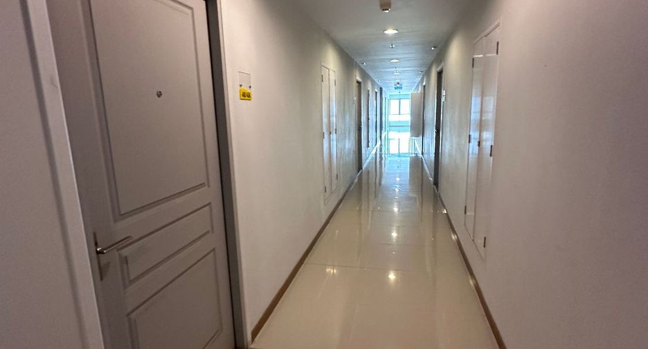 For sale スタジオ condo in Bang Sue, Bangkok