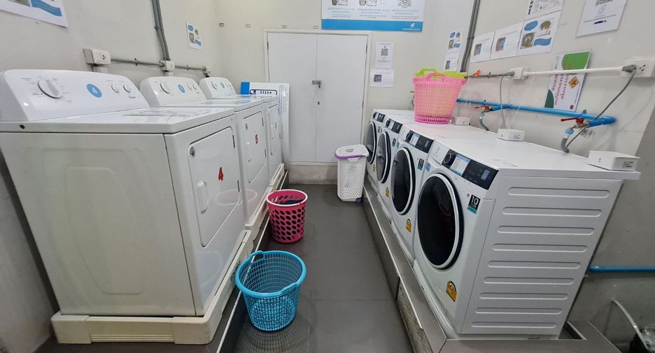 For sale スタジオ condo in Bang Sue, Bangkok