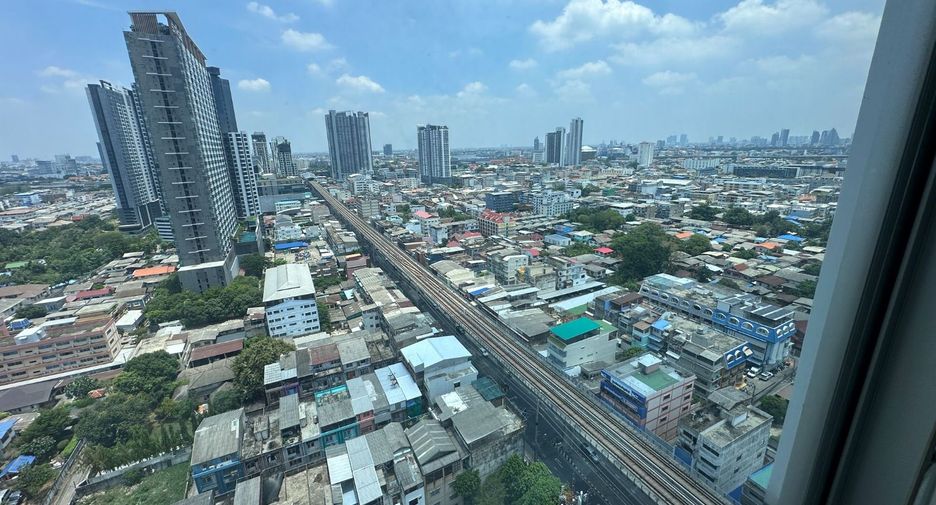 For sale スタジオ condo in Bang Sue, Bangkok