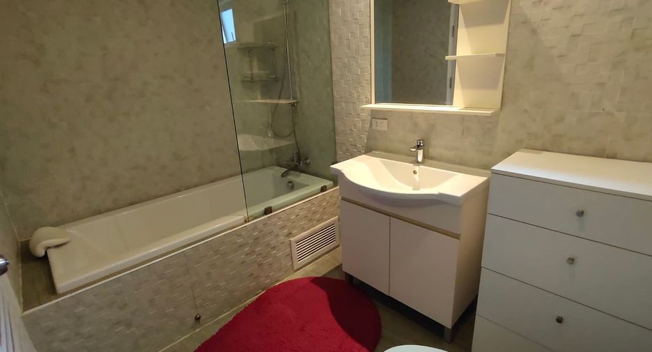 Condo en alquiler de 2 habitaciones en Bang Rak, Bangkok