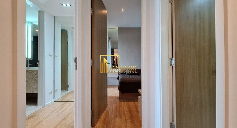 For rent 2 bedrooms condo in Yan Nawa, Bangkok