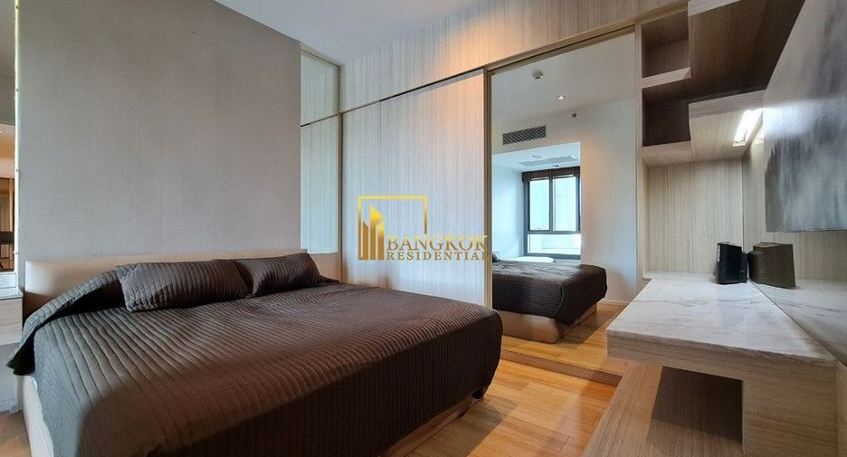 For rent 2 bedrooms condo in Yan Nawa, Bangkok