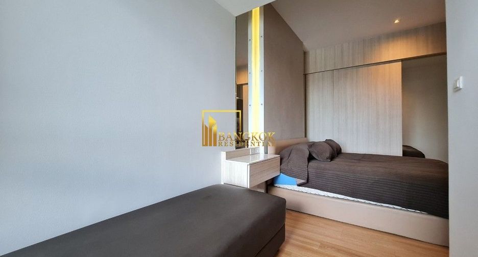 For rent 2 bedrooms condo in Yan Nawa, Bangkok
