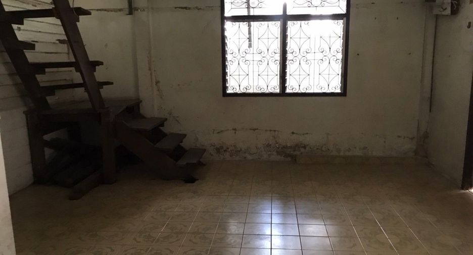For sale スタジオ house in Lam Luk Ka, Pathum Thani