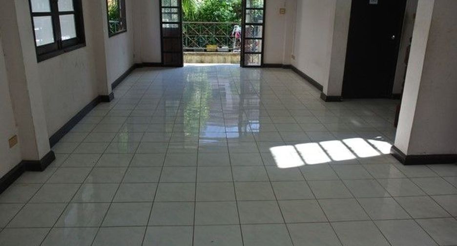 À vendre studio maison à Min Buri, Bangkok