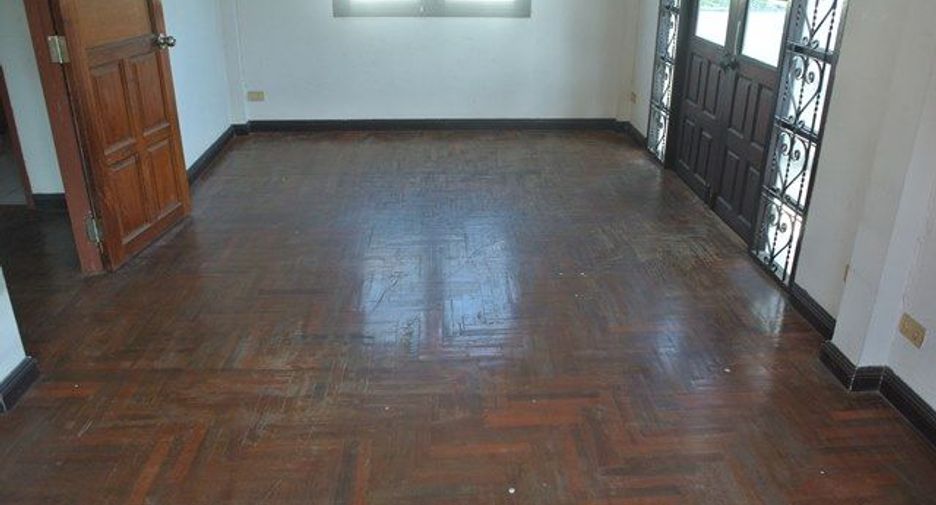 À vendre studio maison à Min Buri, Bangkok