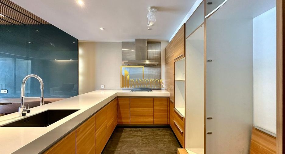 For rent and for sale 2 bedrooms condo in Yan Nawa, Bangkok