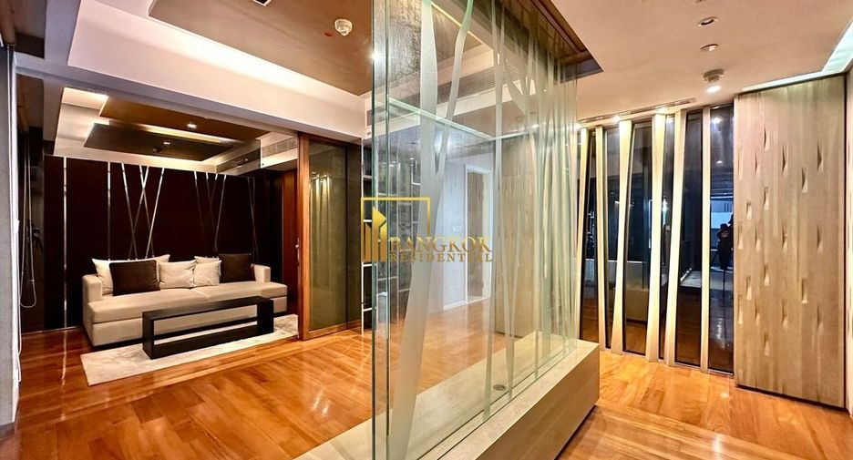 For rent and for sale 2 bedrooms condo in Yan Nawa, Bangkok