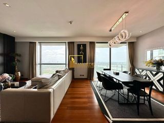 For rent 3 bed condo in Yan Nawa, Bangkok