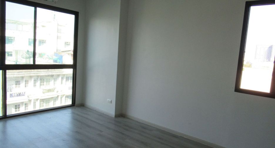 For sale studio condo in Bangkok Yai, Bangkok