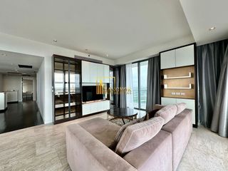 For rent 3 bedrooms condo in Yan Nawa, Bangkok