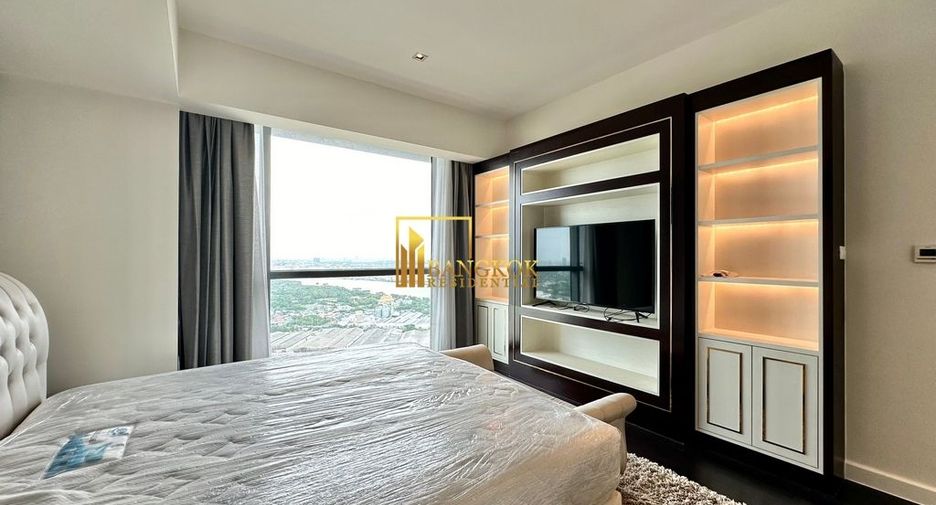 For rent 3 bedrooms condo in Yan Nawa, Bangkok