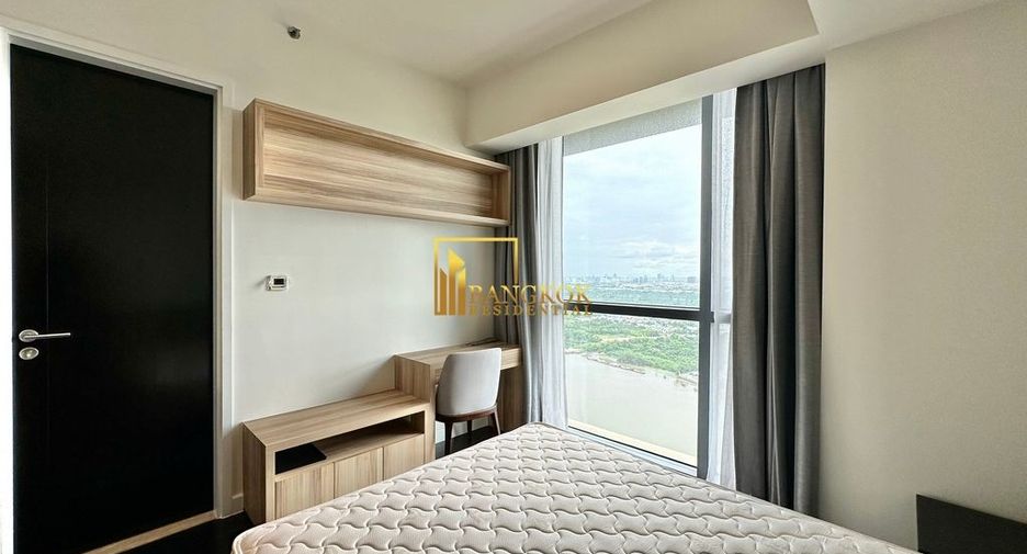 For rent 3 bedrooms condo in Yan Nawa, Bangkok