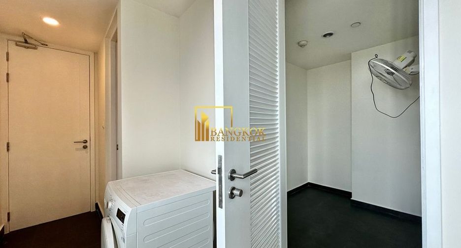 For rent 3 bedrooms condo in Yan Nawa, Bangkok