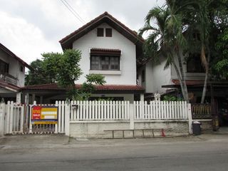 For sale studio house in Khlong Sam Wa, Bangkok