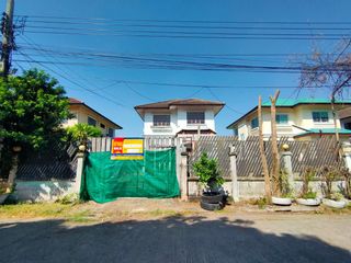 For sale studio house in Khlong Sam Wa, Bangkok