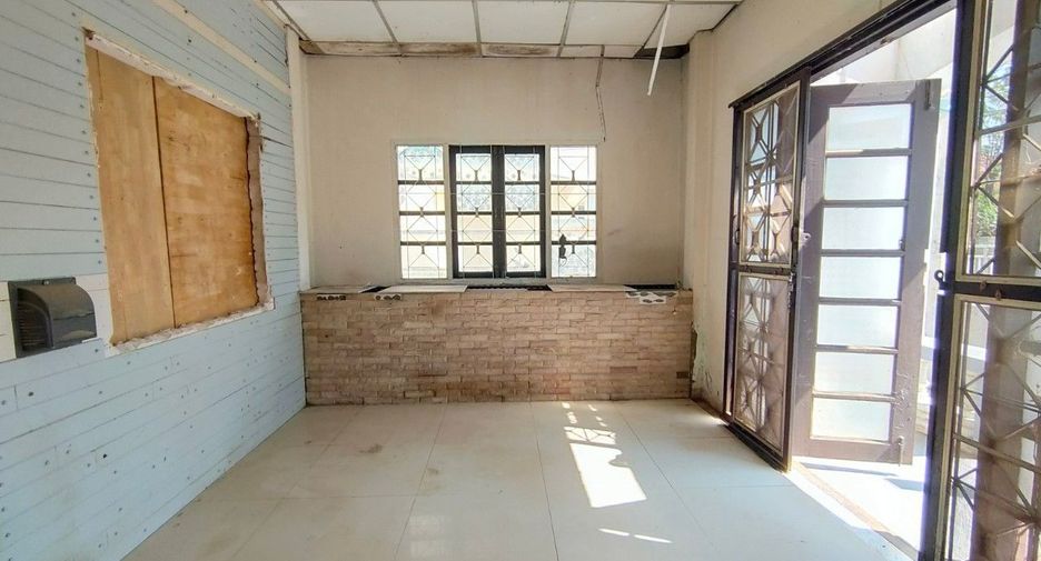 For sale studio house in Khlong Sam Wa, Bangkok
