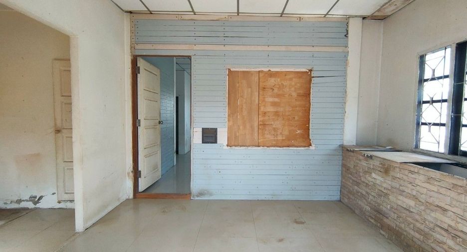 For sale studio house in Khlong Sam Wa, Bangkok