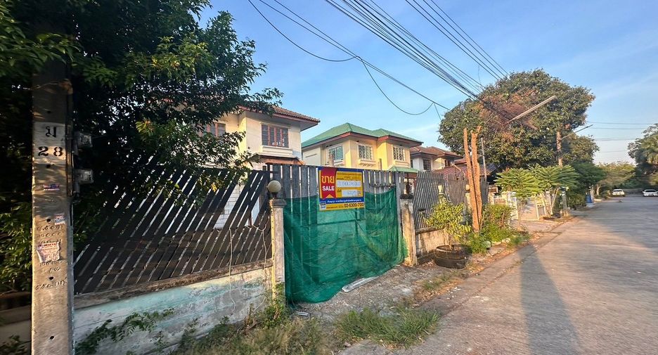 For sale studio house in Khlong Sam Wa, Bangkok