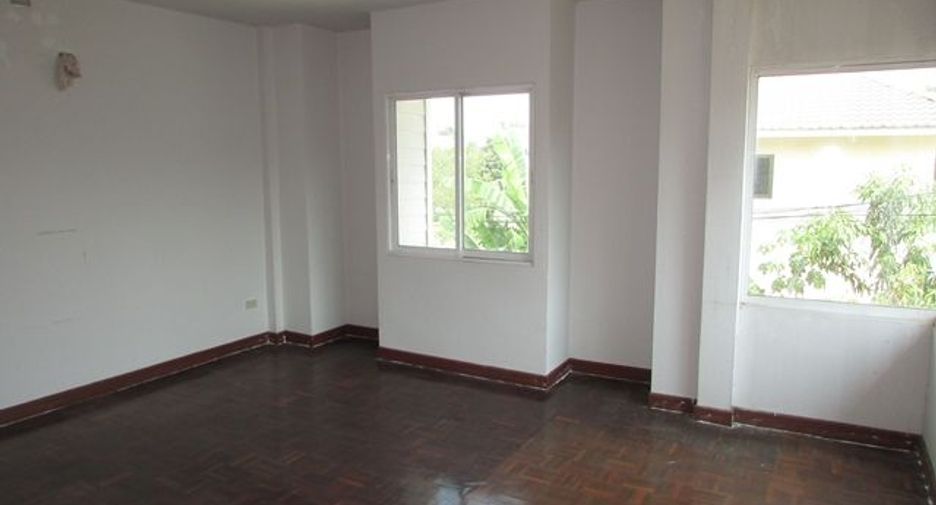 For sale studio house in Lat Krabang, Bangkok