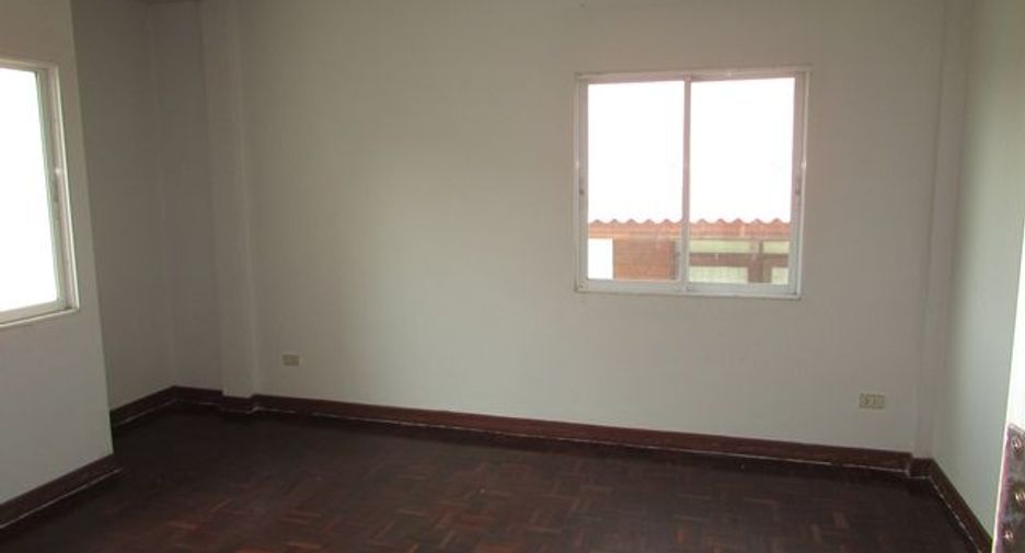 For sale studio house in Lat Krabang, Bangkok