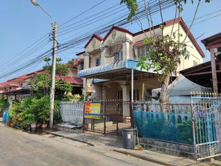 Casa en venta de estudio en Bang Khun Thian, Bangkok