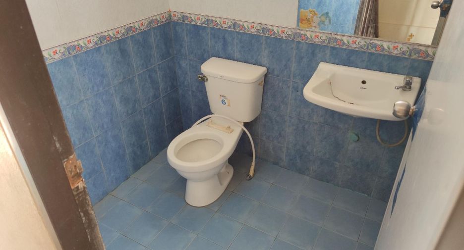 Casa en venta de estudio en Bang Khun Thian, Bangkok