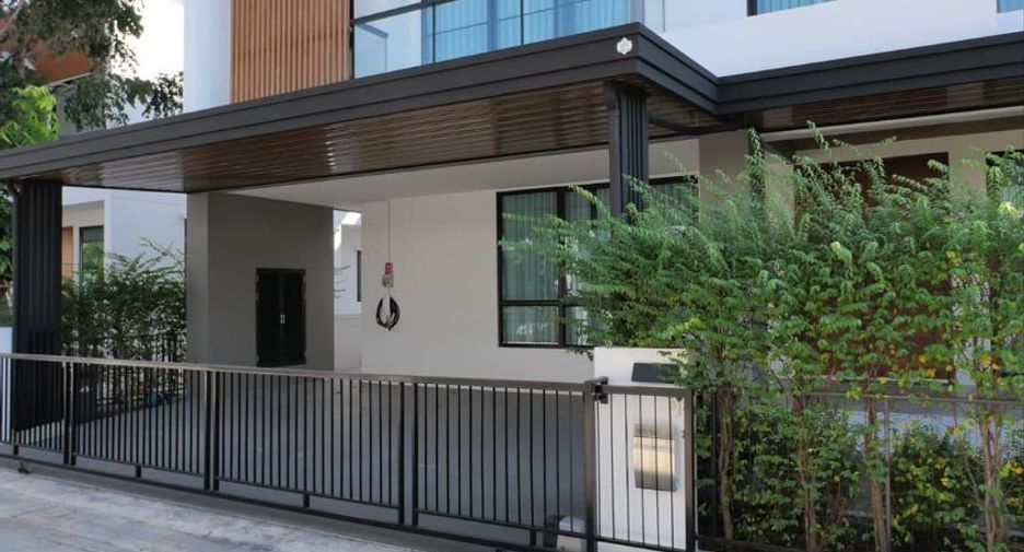 Haus zur Miete und zum Kauf mit 3 Zimmer in Thanyaburi, Pathum Thani