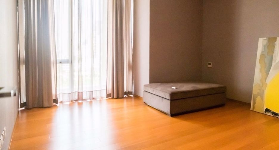 À vendre 2 chambres condo à Sathon, Bangkok