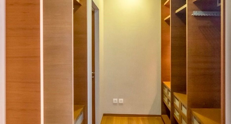 À vendre 2 chambres condo à Sathon, Bangkok