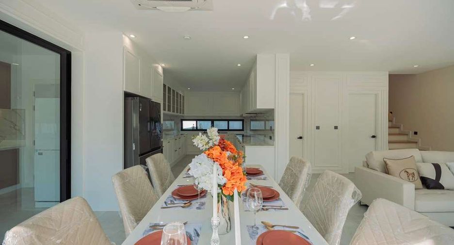 For rent 4 bedrooms house in Mueang Chiang Mai, Chiang Mai