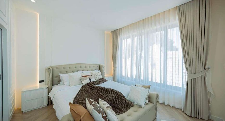 For rent 4 bedrooms house in Mueang Chiang Mai, Chiang Mai