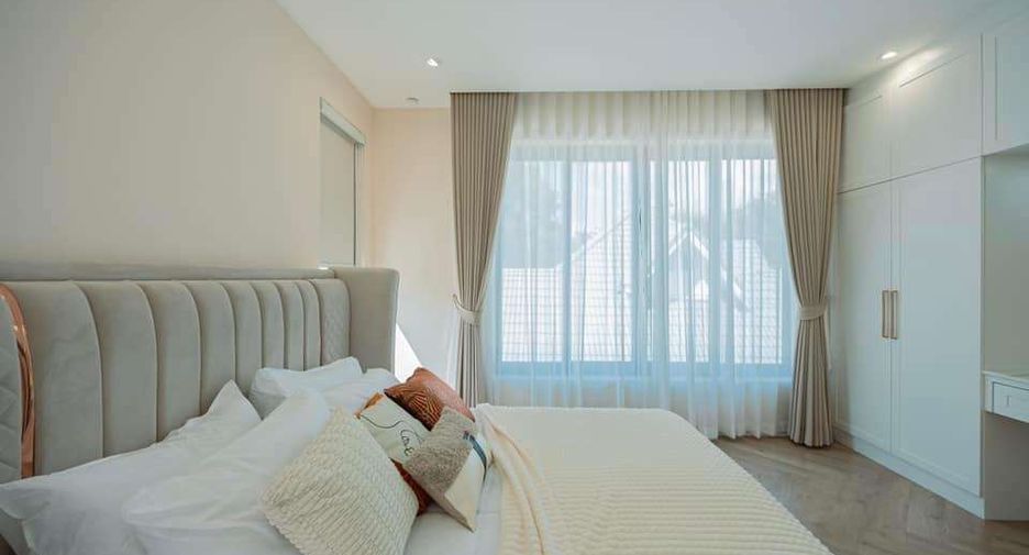 For rent 4 bedrooms house in Mueang Chiang Mai, Chiang Mai