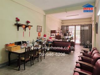 For sale 4 bed retail Space in Pom Prap Sattru Phai, Bangkok