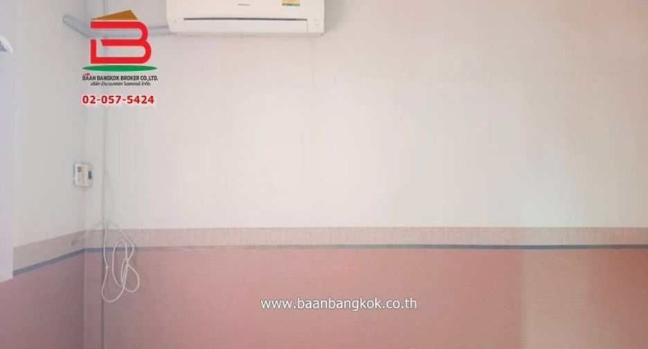 For sale 3 bedrooms retail Space in Chatuchak, Bangkok