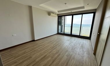 For sale 1 bed condo in Si Racha, Chonburi