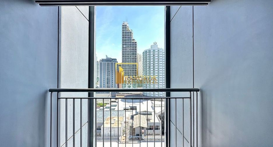 For rent 2 bedrooms condo in Khlong Toei, Bangkok
