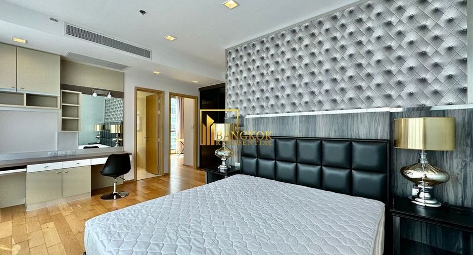 For rent 2 bedrooms condo in Khlong Toei, Bangkok
