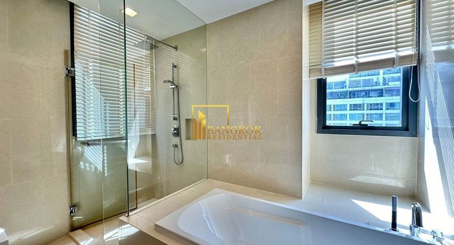 For rent 2 bedrooms condo in Khlong Toei, Bangkok