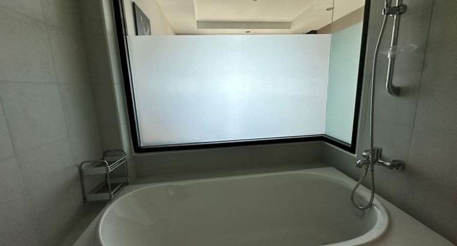 Condo en venta de 1 habitaciones en Si Racha, Chonburi